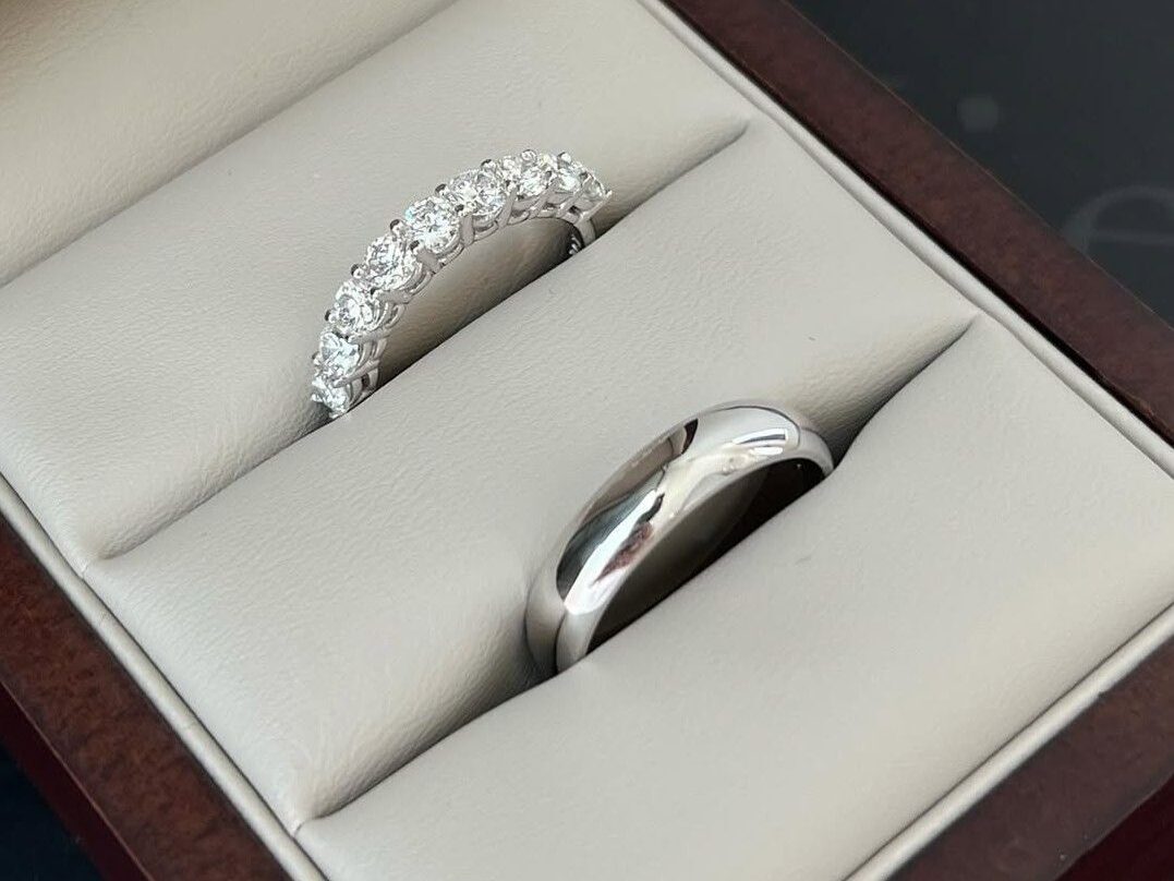 Luxury diamond wedding ring in a jewelry box